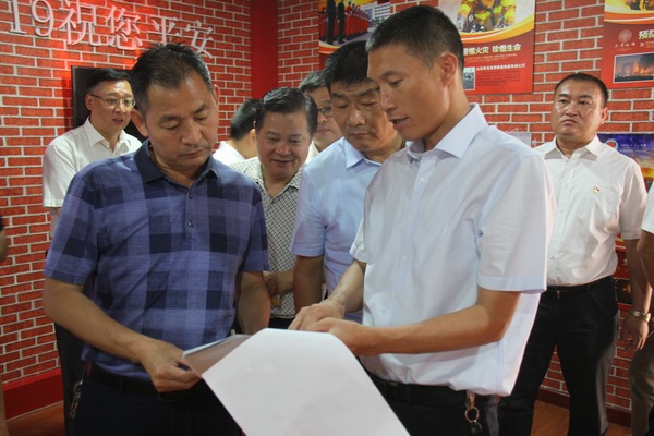 IMG_4943.jpg IMG_4943.jpg